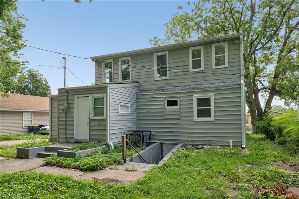 2428 Oakley Avenue — photo 46