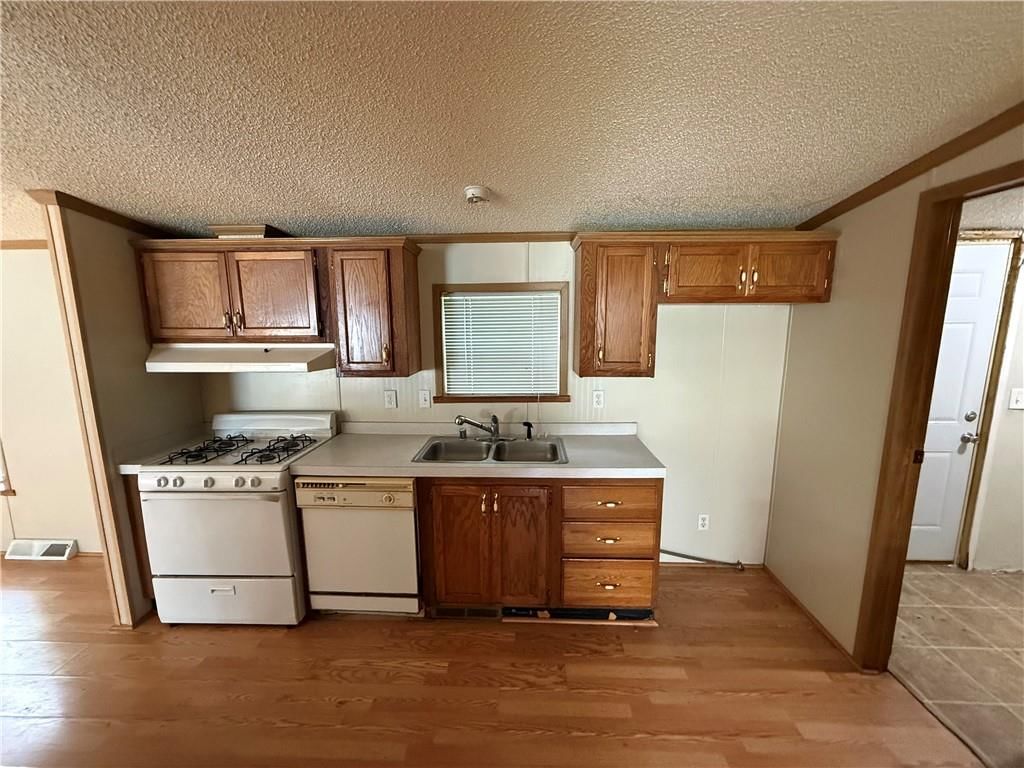 18505 E Truman Road — photo 11