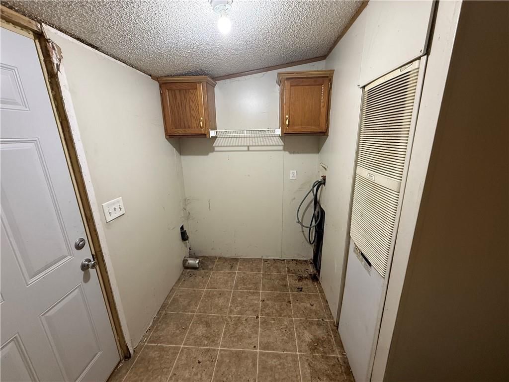 18505 E Truman Road — photo 13