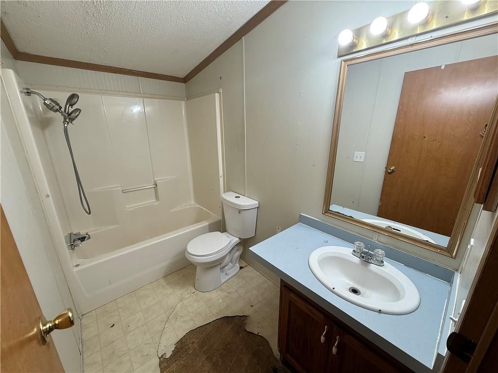 18505 E Truman Road — photo 18