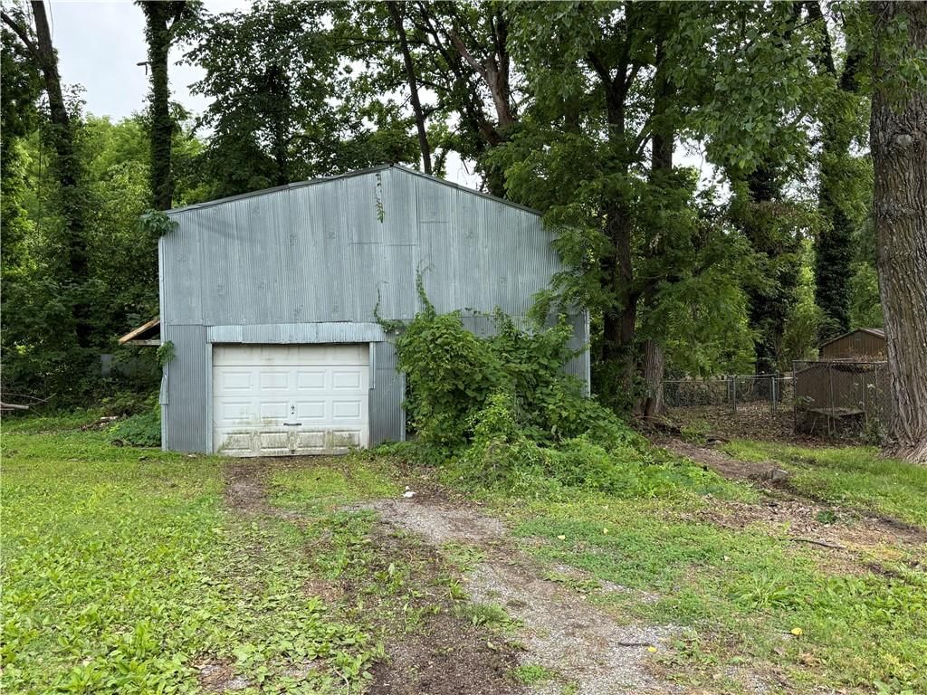 18505 E Truman Road — photo 23