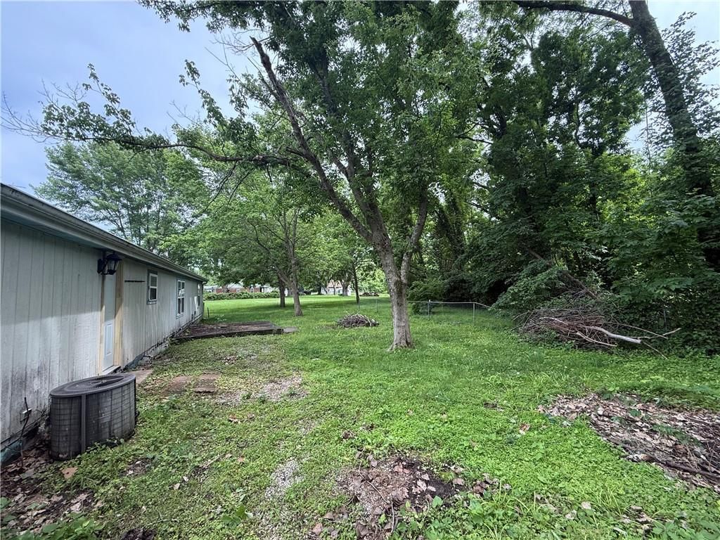 18505 E Truman Road — photo 25