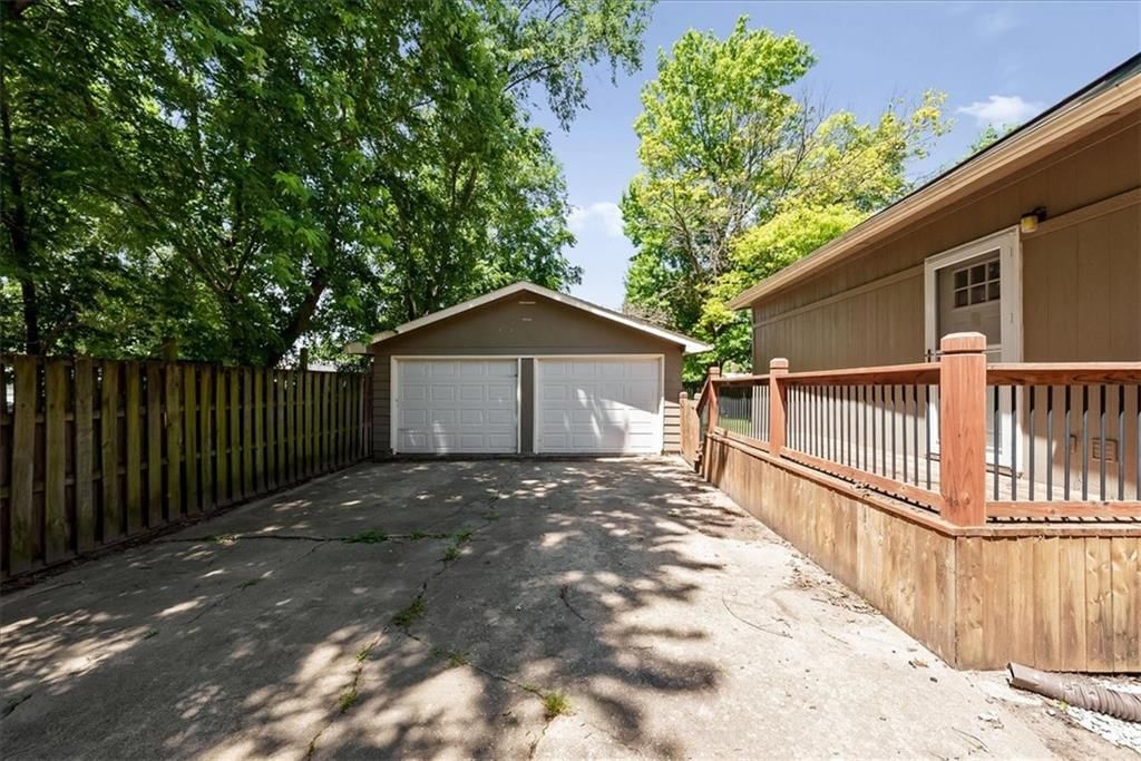 429 Main Street — photo 30
