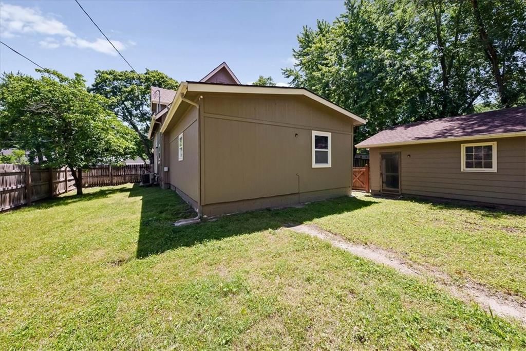 429 Main Street — photo 32