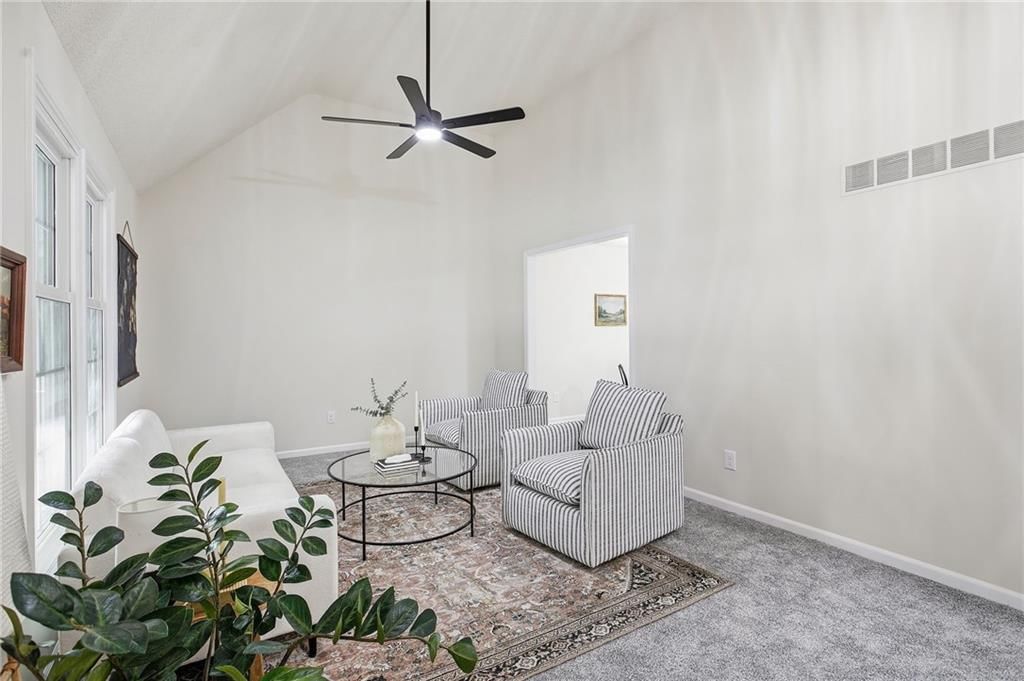 1310 Amesbury Avenue — photo 6