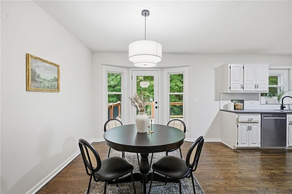 1310 Amesbury Avenue — photo 7