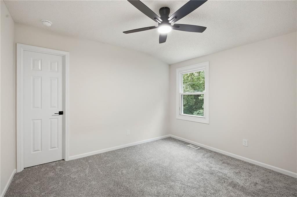 1310 Amesbury Avenue — photo 24