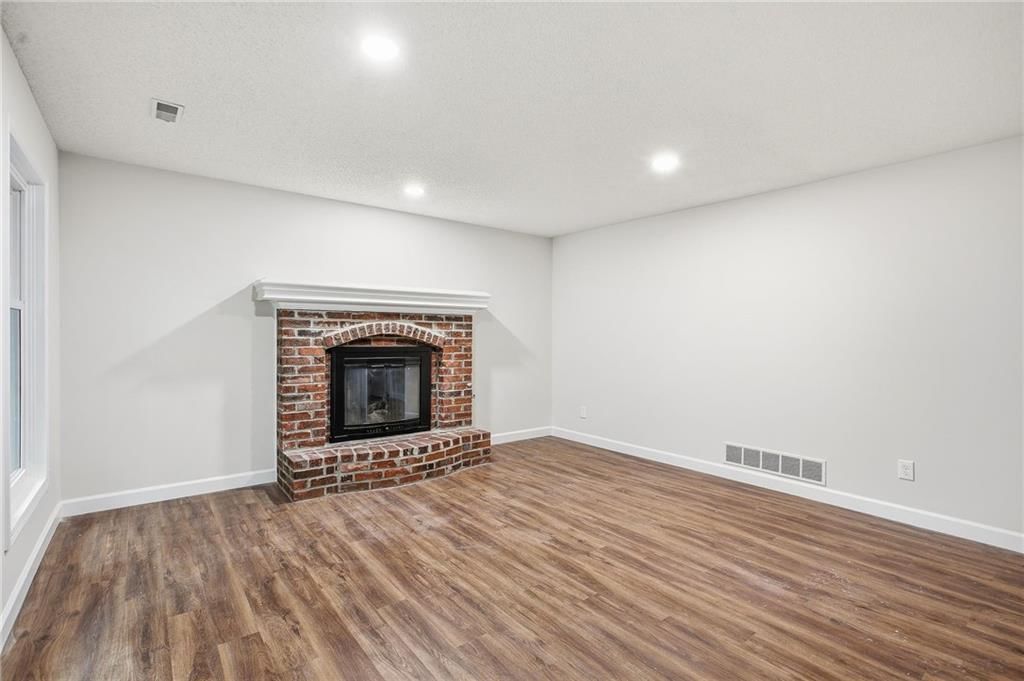 1310 Amesbury Avenue — photo 29