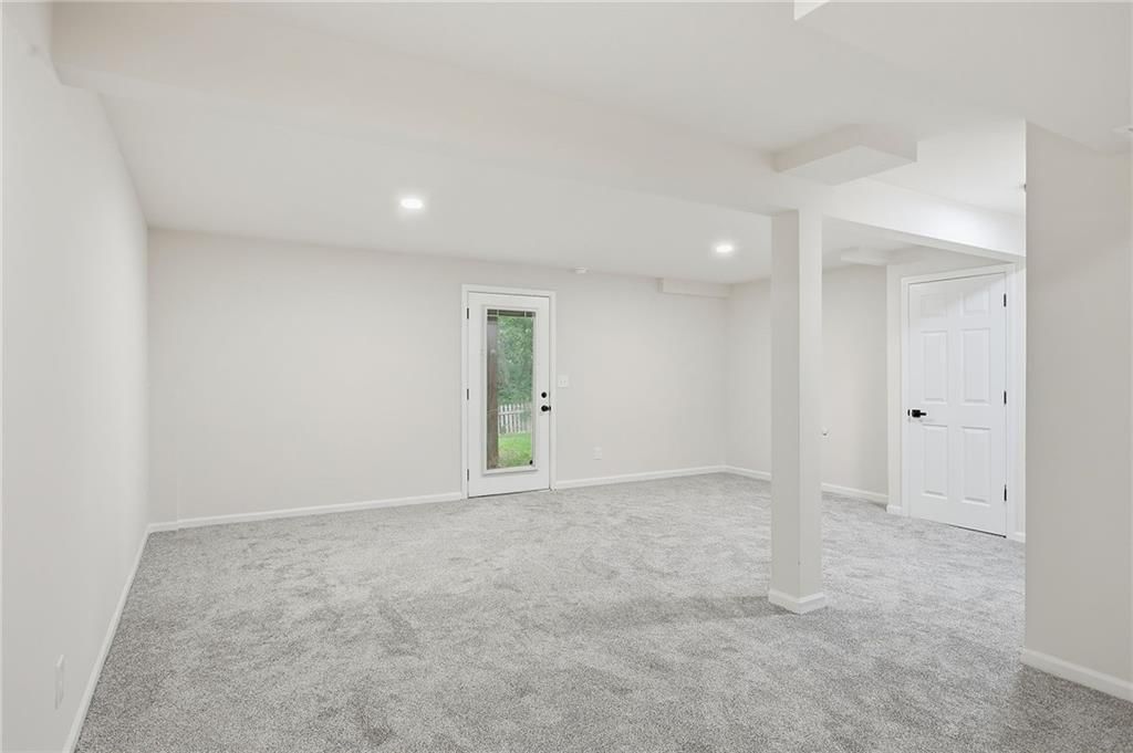 1310 Amesbury Avenue — photo 34