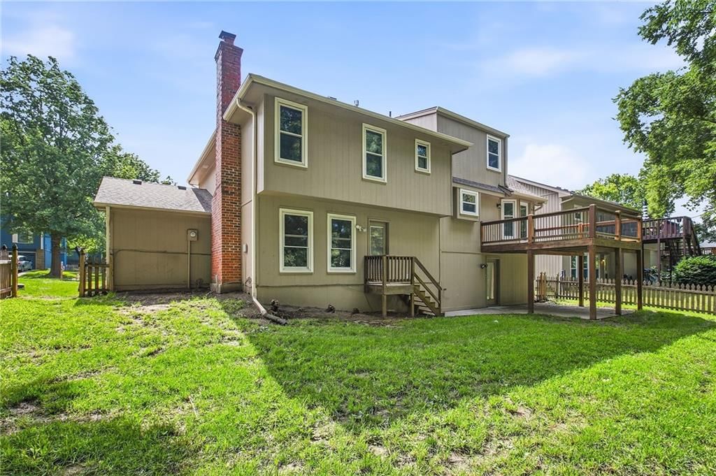 1310 Amesbury Avenue — photo 35