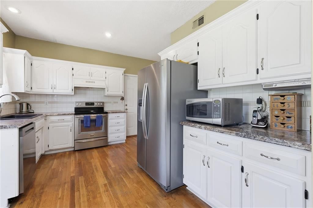 1204 Franklin Drive — photo 13