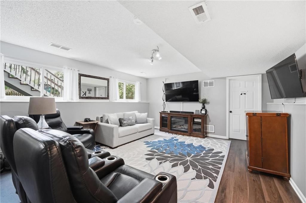 5900 Meadowsweet Lane — photo 29