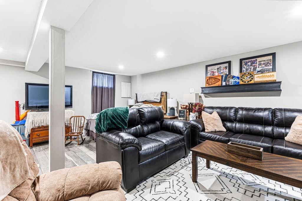 1802 Regency Drive — photo 27