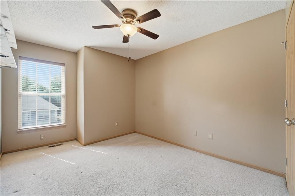 12208 N SHANNON Avenue — photo 15