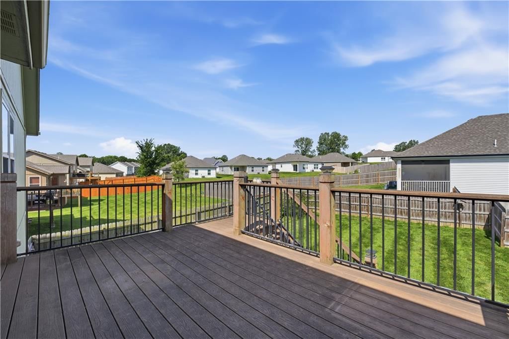 12208 N SHANNON Avenue — photo 24