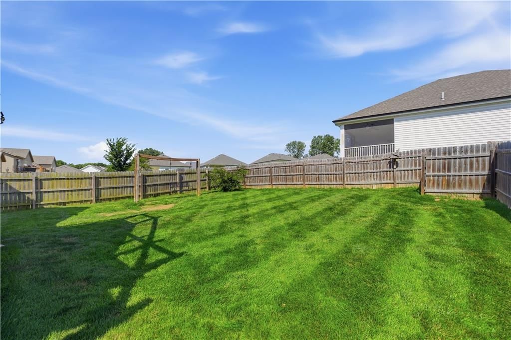 12208 N SHANNON Avenue — photo 25