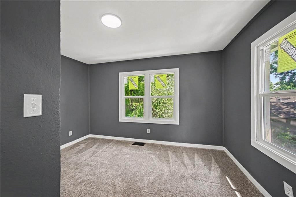 2240 Troupe Avenue — photo 10