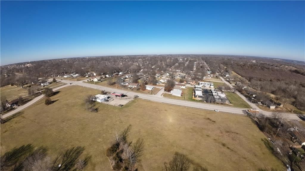7905 High Grove Road — photo 4