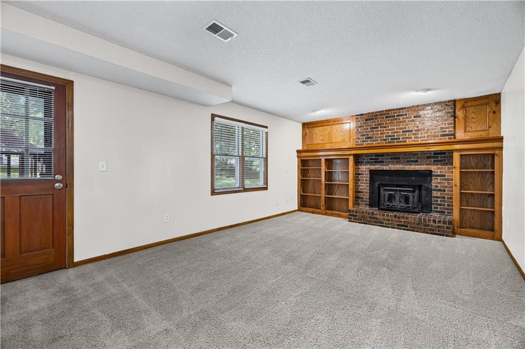 15622 W 125th Street — photo 31