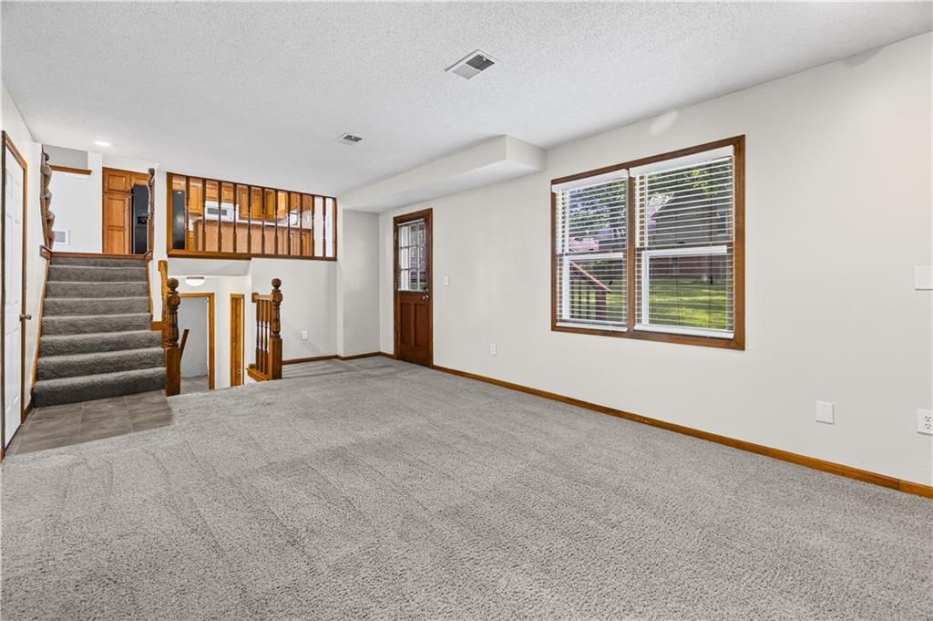 15622 W 125th Street — photo 35