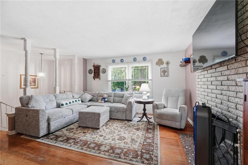 5243 Delaware Drive — photo 4