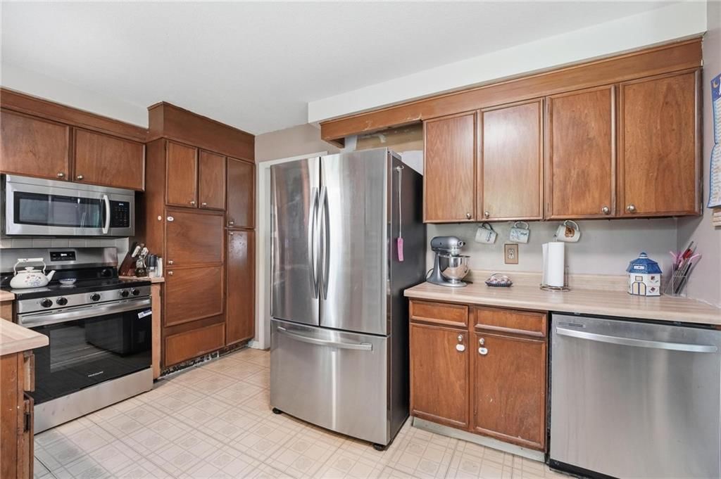5243 Delaware Drive — photo 10