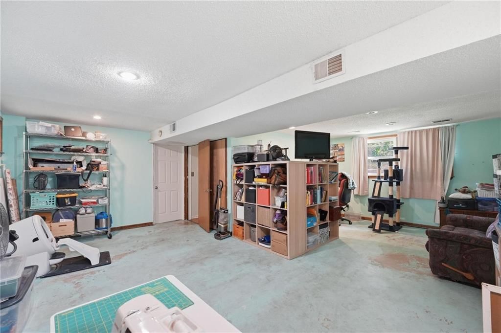 5243 Delaware Drive — photo 25