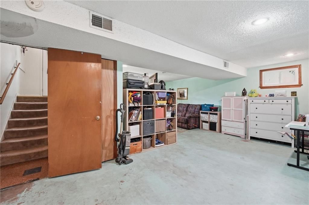 5243 Delaware Drive — photo 29