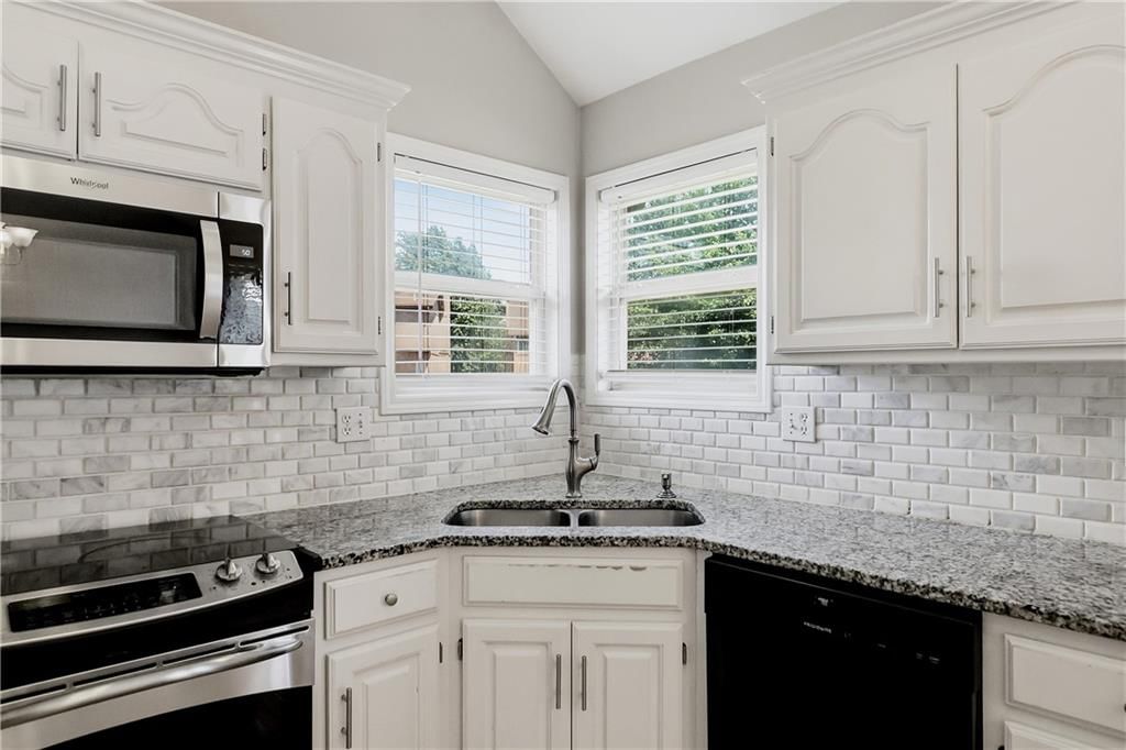 16412 W 157th Terrace — photo 13