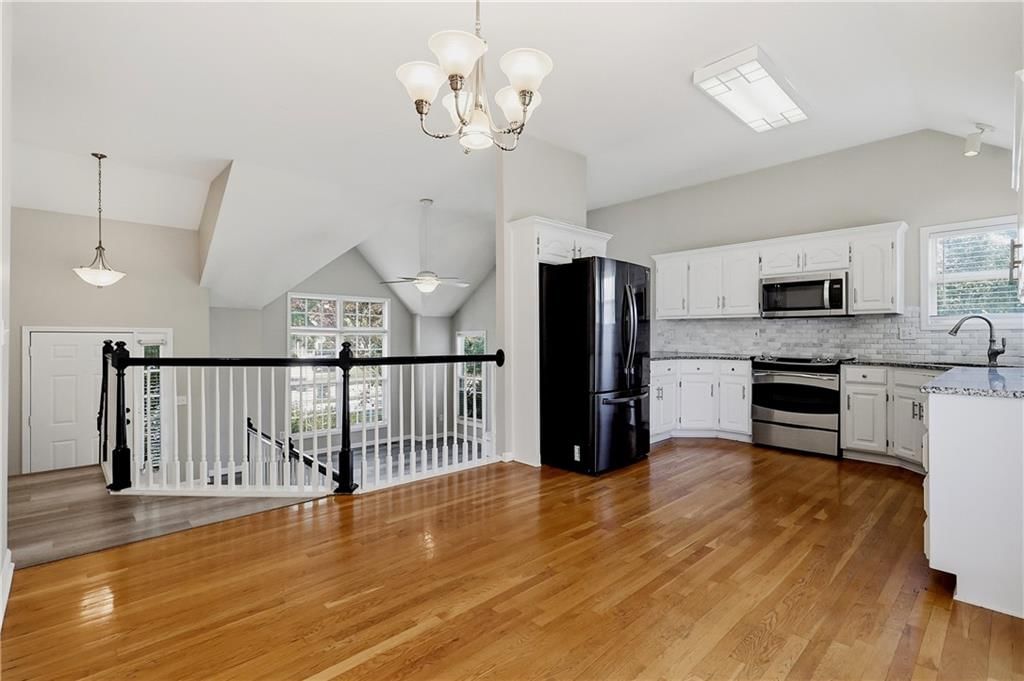 16412 W 157th Terrace — photo 15