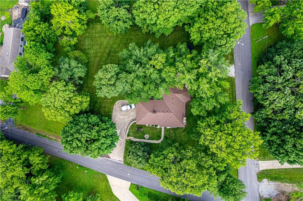 700 S Alexander Road — photo 2