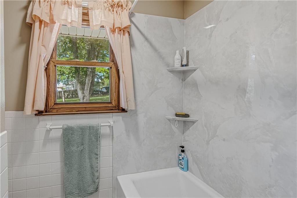 700 S Alexander Road — photo 31
