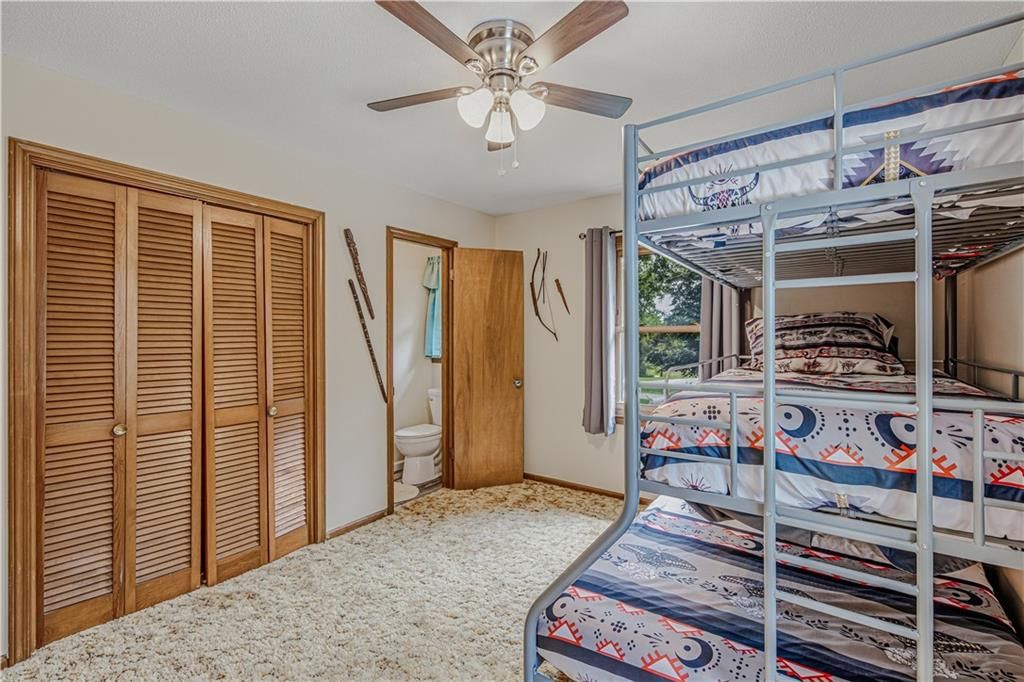 700 S Alexander Road — photo 35