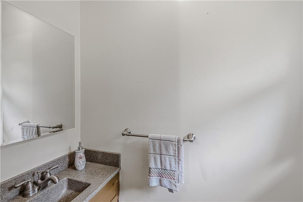 700 S Alexander Road — photo 36