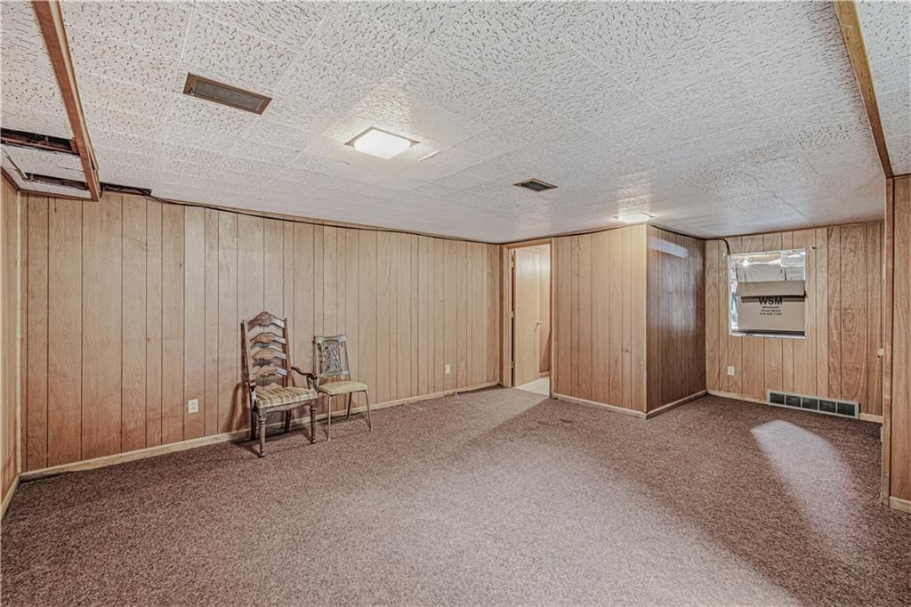 700 S Alexander Road — photo 37