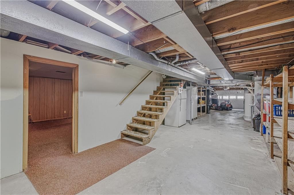 700 S Alexander Road — photo 39