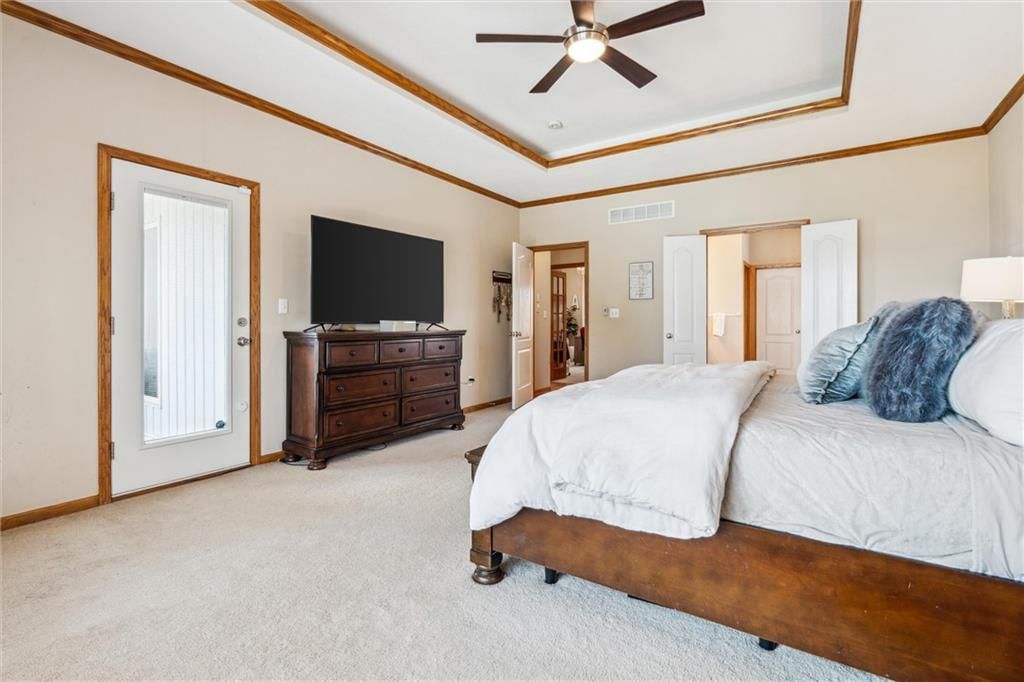 1301 NE Horizon Drive — photo 13