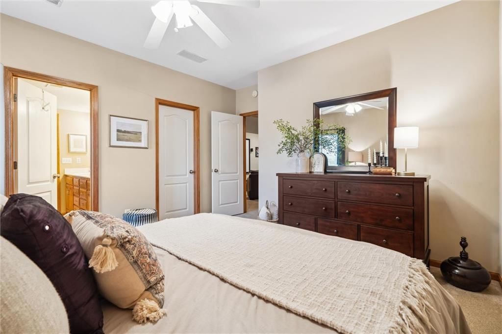 1301 NE Horizon Drive — photo 26