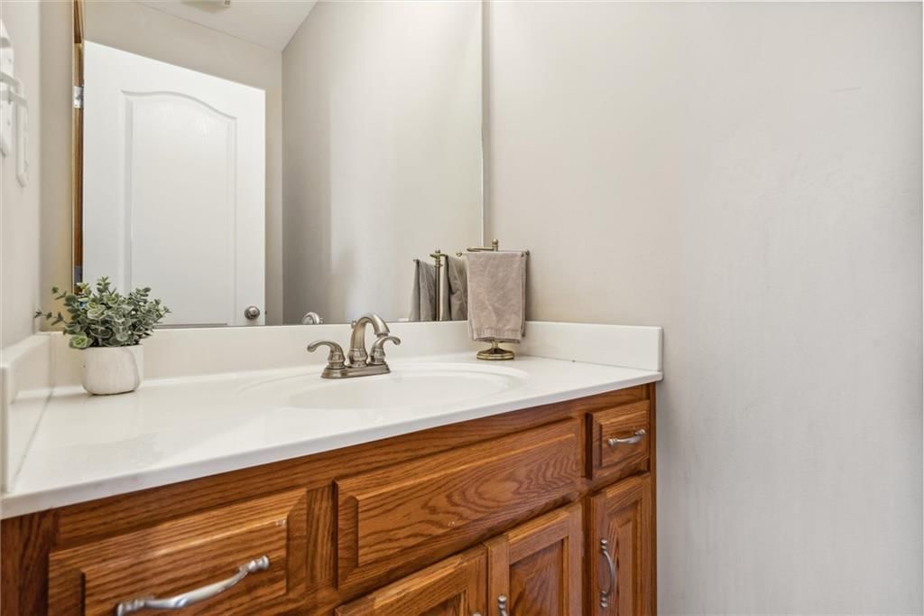 1301 NE Horizon Drive — photo 28