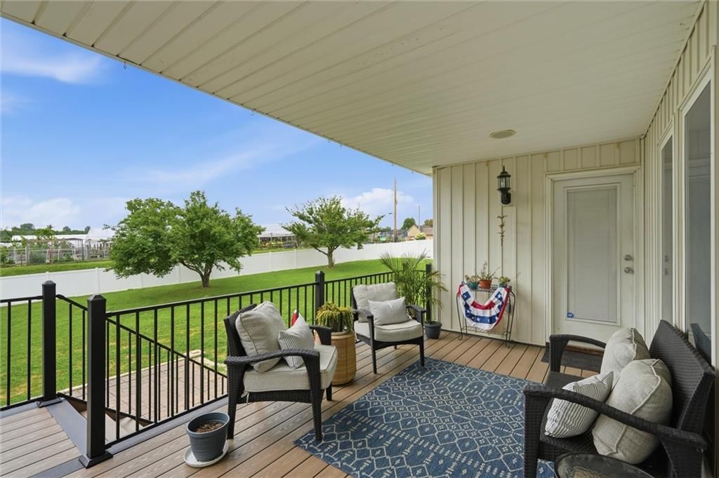 1301 NE Horizon Drive — photo 30