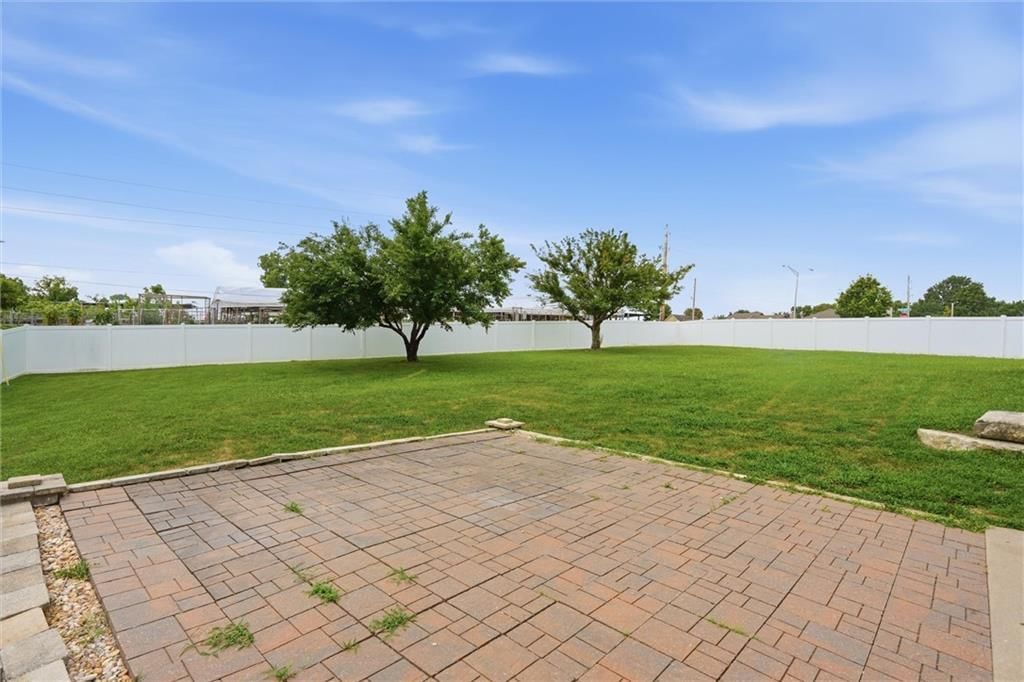 1301 NE Horizon Drive — photo 32