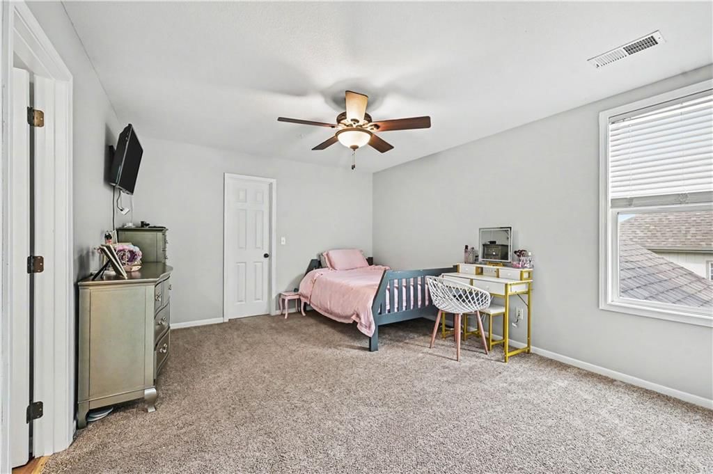 9009 N Kentucky Avenue — photo 43