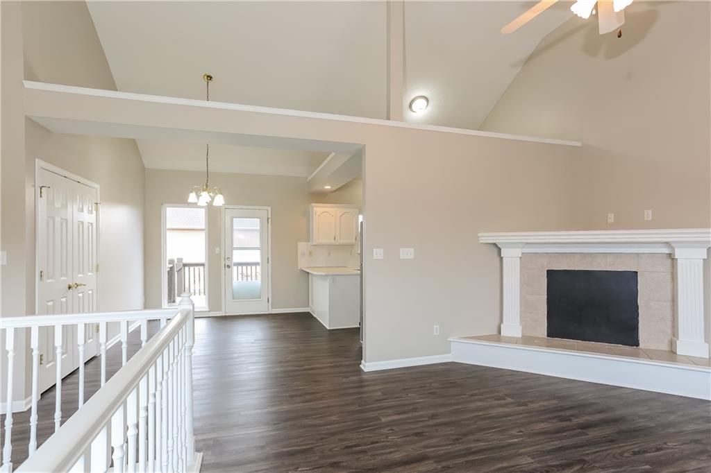 502 Sunny Lane — photo 2