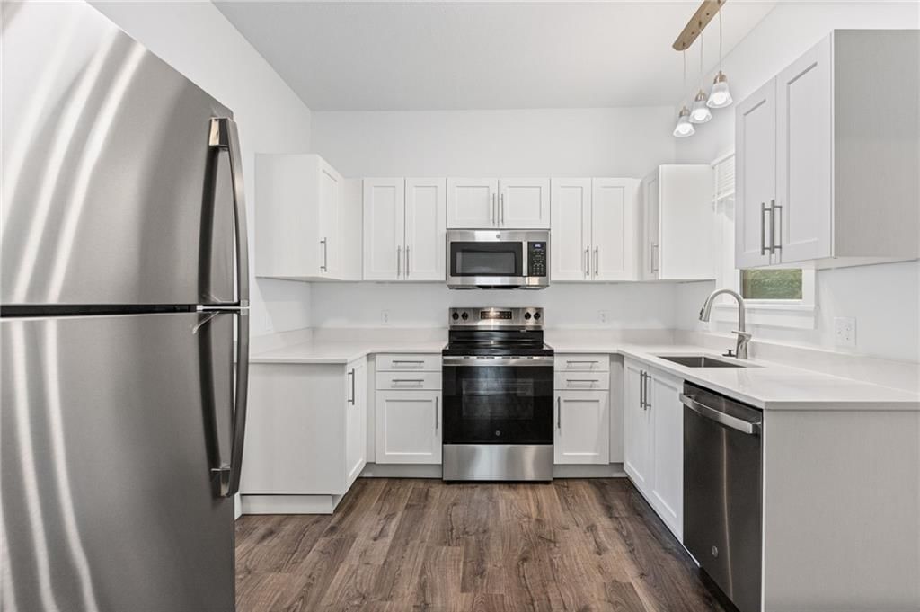 713 S Sycamore Street — photo 8