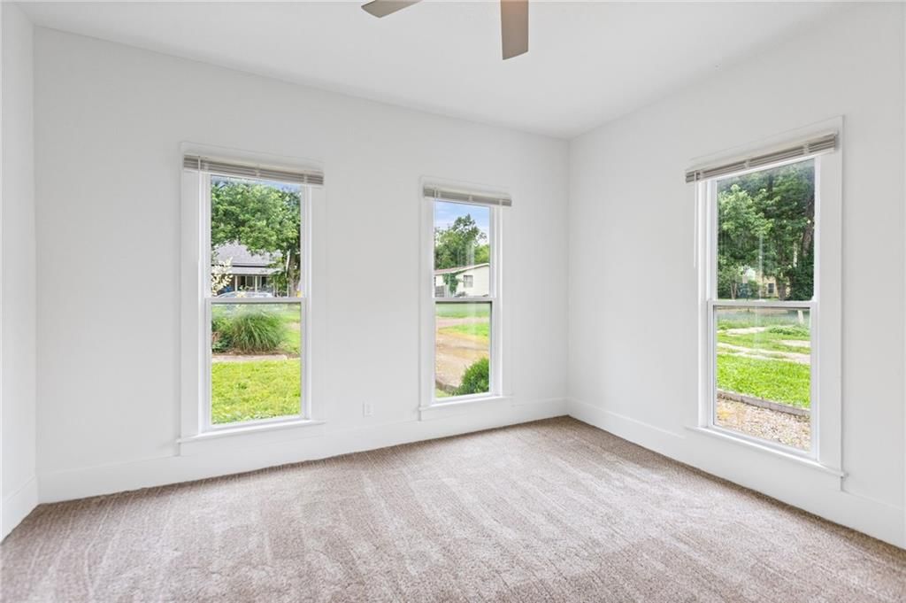 713 S Sycamore Street — photo 12