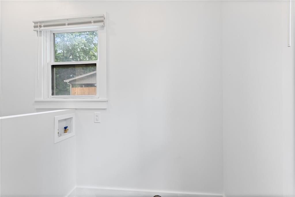 713 S Sycamore Street — photo 14