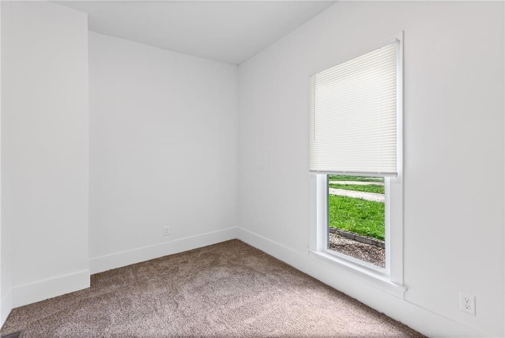713 S Sycamore Street — photo 15