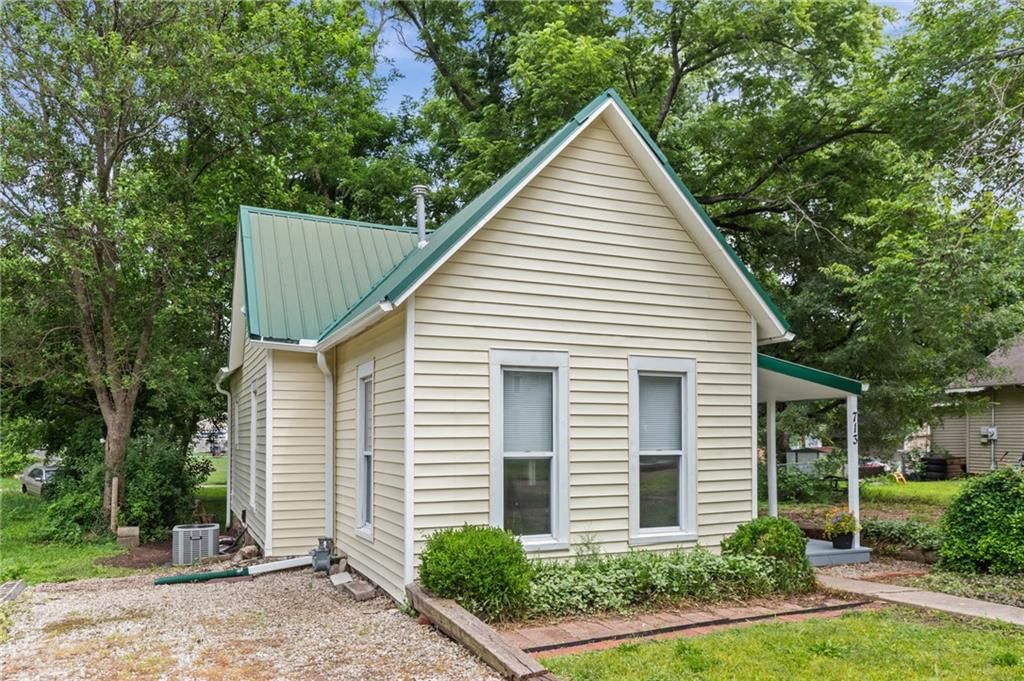 713 S Sycamore Street — photo 23