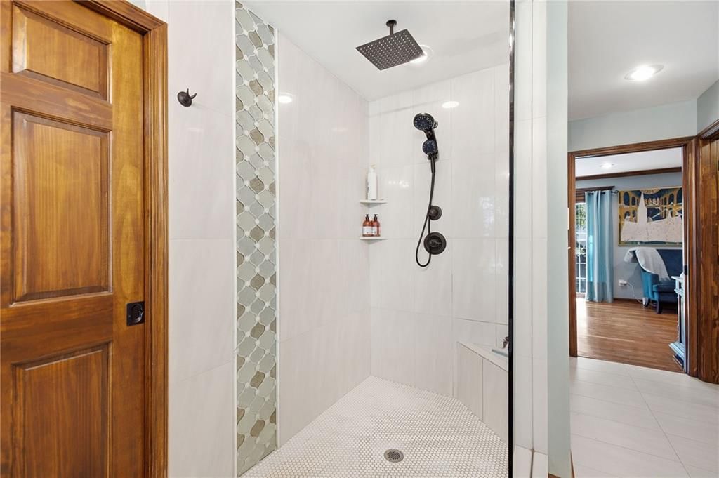 11101 BELLEVIEW Avenue — photo 29