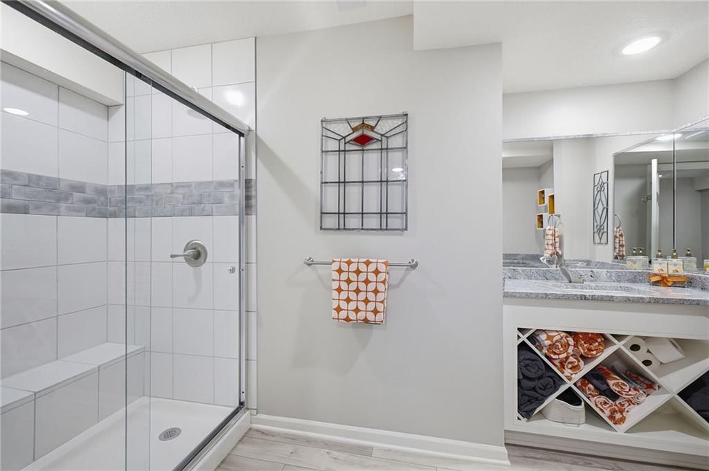 11101 BELLEVIEW Avenue — photo 43